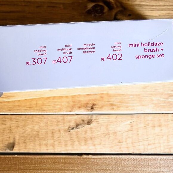 NIB BEAUTY BUNDLE OF 4 iTEMS. - Picture 7 of 10